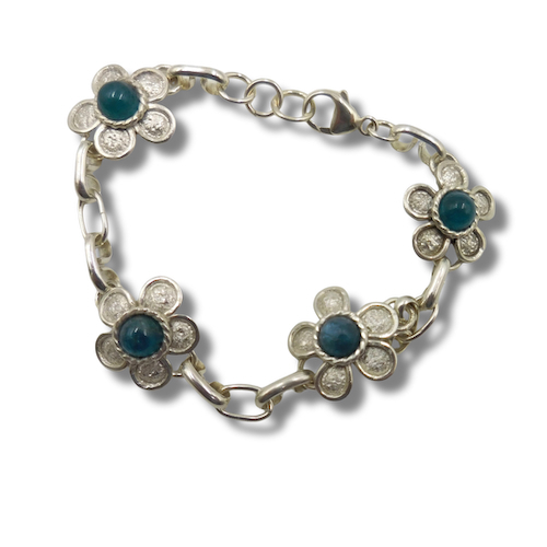 Click to view detail for DKC-2141 Bracelet, Sterling Silver & Apatite Flowers $350